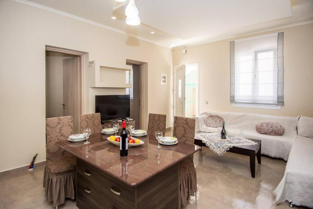 Joana Apartment アルゴストリオン エクステリア 写真